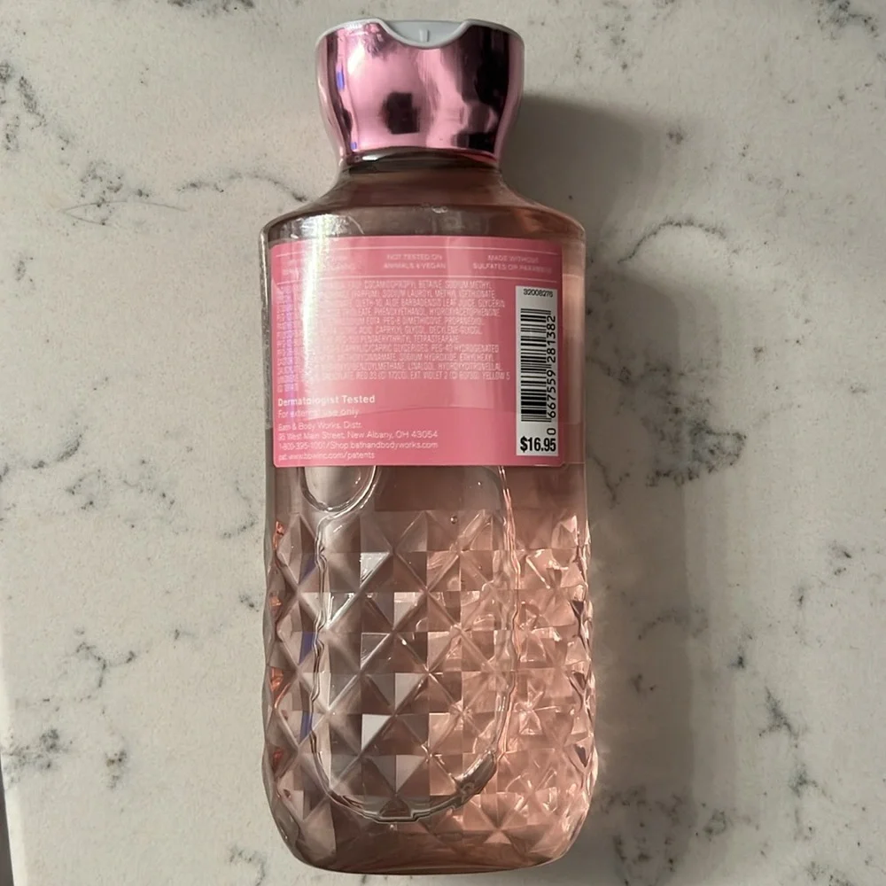Gingham Gorgeous Body Wash - Picture 2 of 4